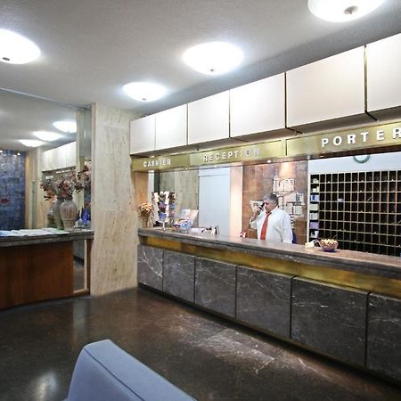 Ionis Hotel เอเธนส์ ภายนอก รูปภาพ