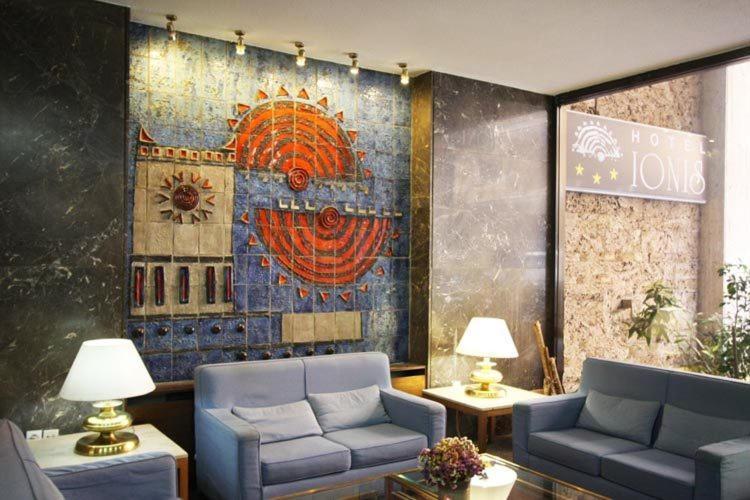Ionis Hotel เอเธนส์ ภายนอก รูปภาพ